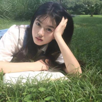 红衣少女